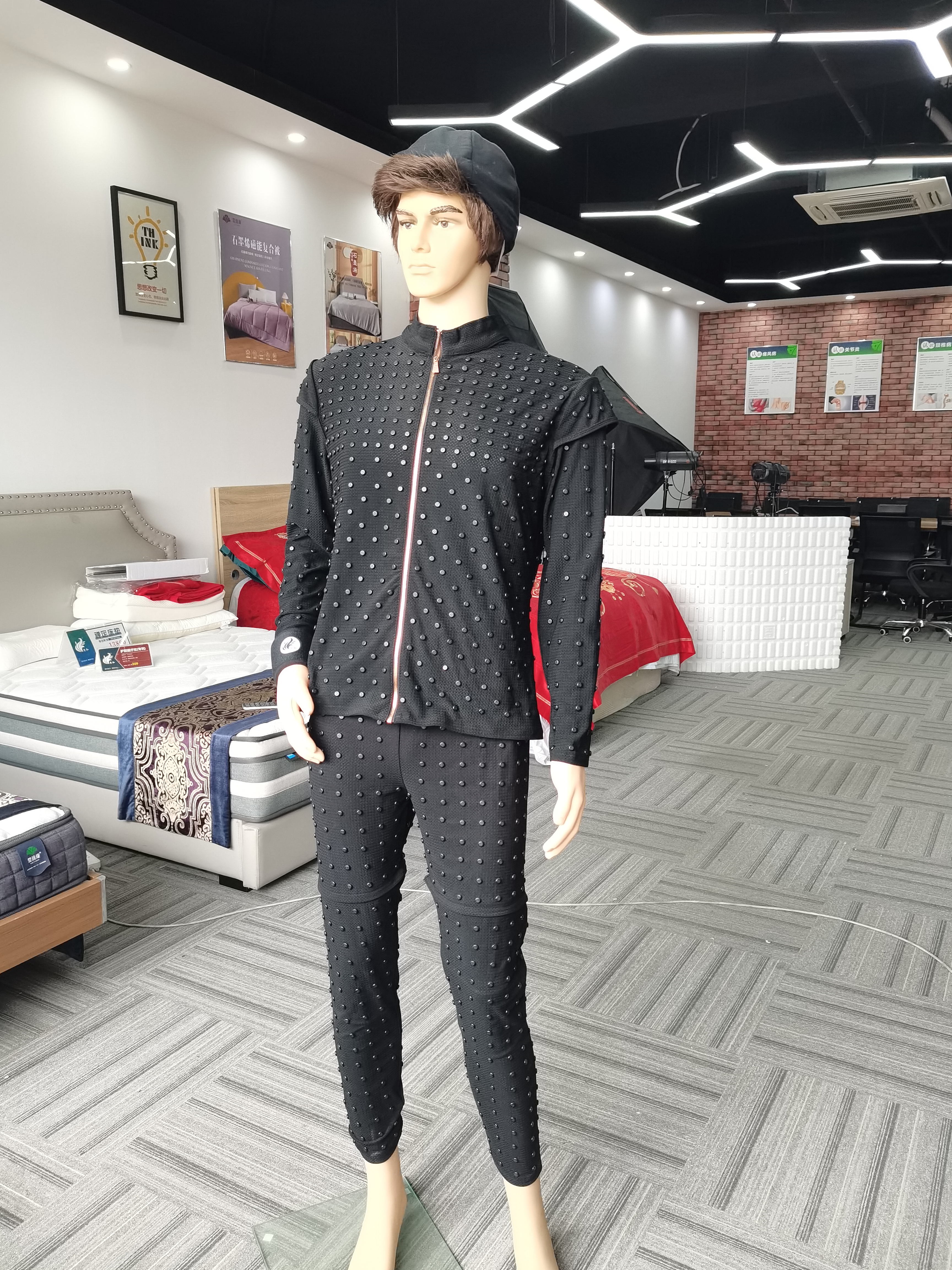 磁疗马甲.jpg 磁疗马甲.jpg